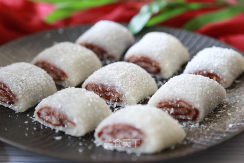 Glutinous Rice and Bean Paste Rolls recipe