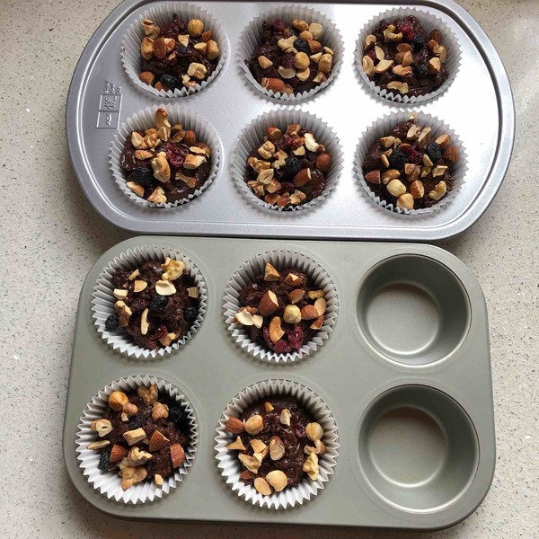 Chocolate Nut Cakes recipe