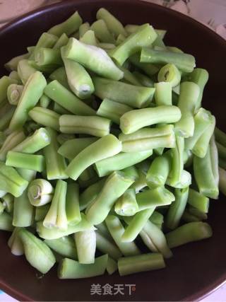 Stir-fried Pork with String Beans recipe