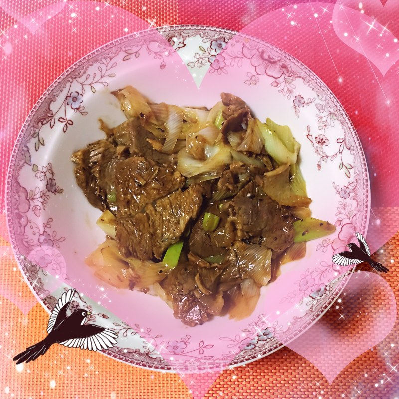 Stir-fried White Sliced Beef with Green Onions