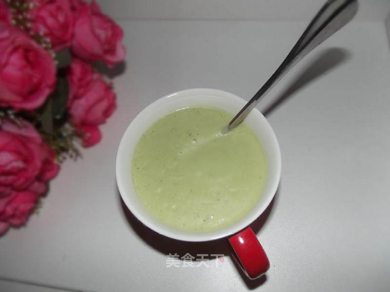 Avocado and Strawberry Milkshake recipe