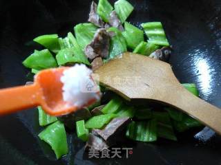 Stir-fried Pork Lung with Hot Peppers recipe