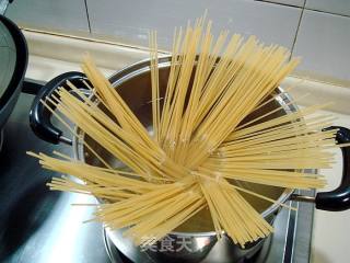 Stir-fried Pasta with Green Sauce recipe