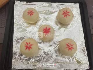 Crayfish Mooncakes recipe