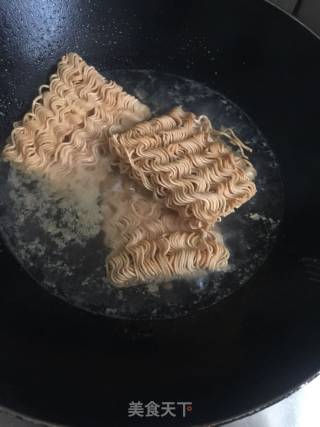 Fried Dry Noodles recipe
