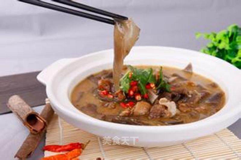 Farmhouse Black Goat Stewed Handmade Sweet Potato Vermicelli, Ecological Hunan Taste recipe