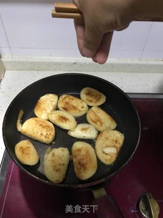 Dry Fried Old Noodle Bun Slices recipe