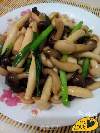 Stir-fried Seafood Mushroom recipe