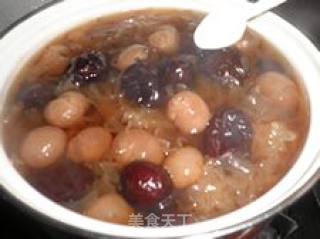 Red Dates, Longan and Tremella Soup recipe