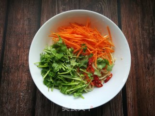 Coriander and Carrots Mixed Vegetable Tripe Shreds recipe
