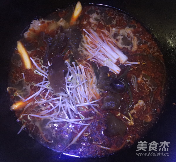 Hot Pot Rice Noodles recipe