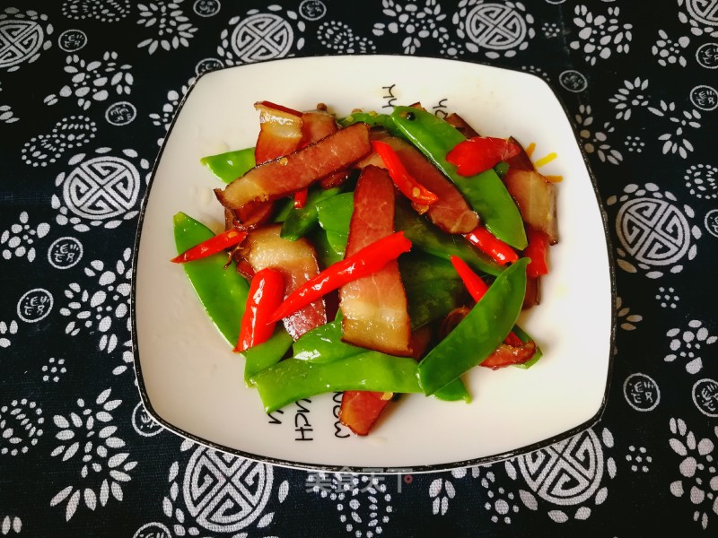 Fried Bacon with Snow Peas recipe
