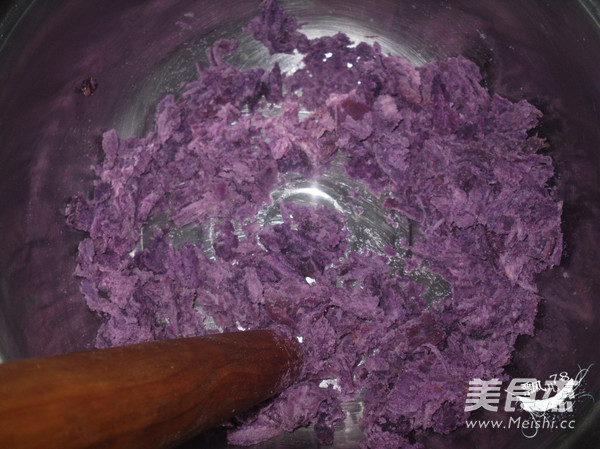 Snowy Purple Sweet Potato Mooncake recipe