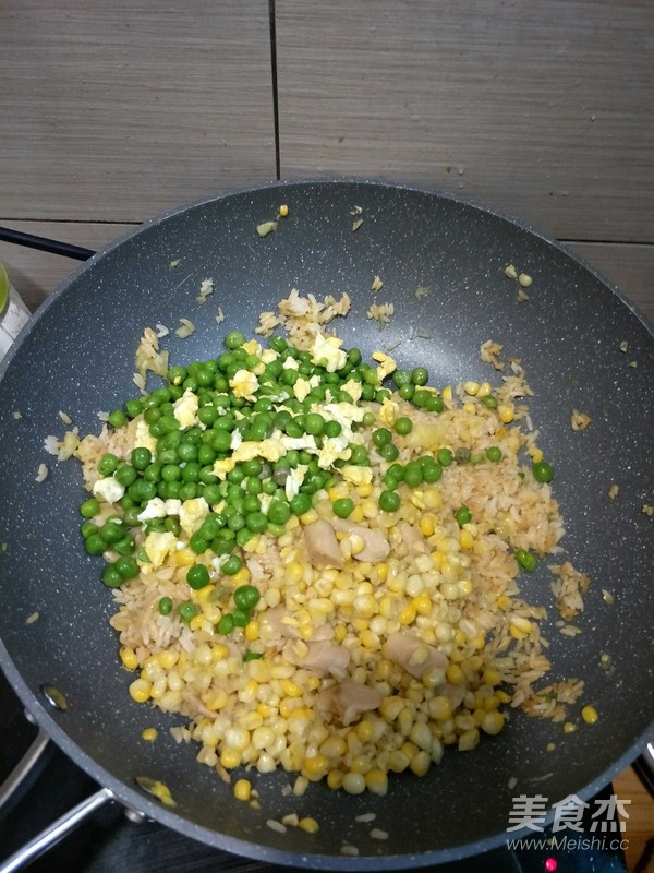 Pineapple Bowl with Beans and Corn Fried Rice recipe