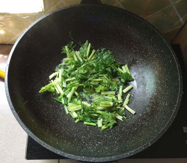 Celery Stir-fried Black Fungus recipe