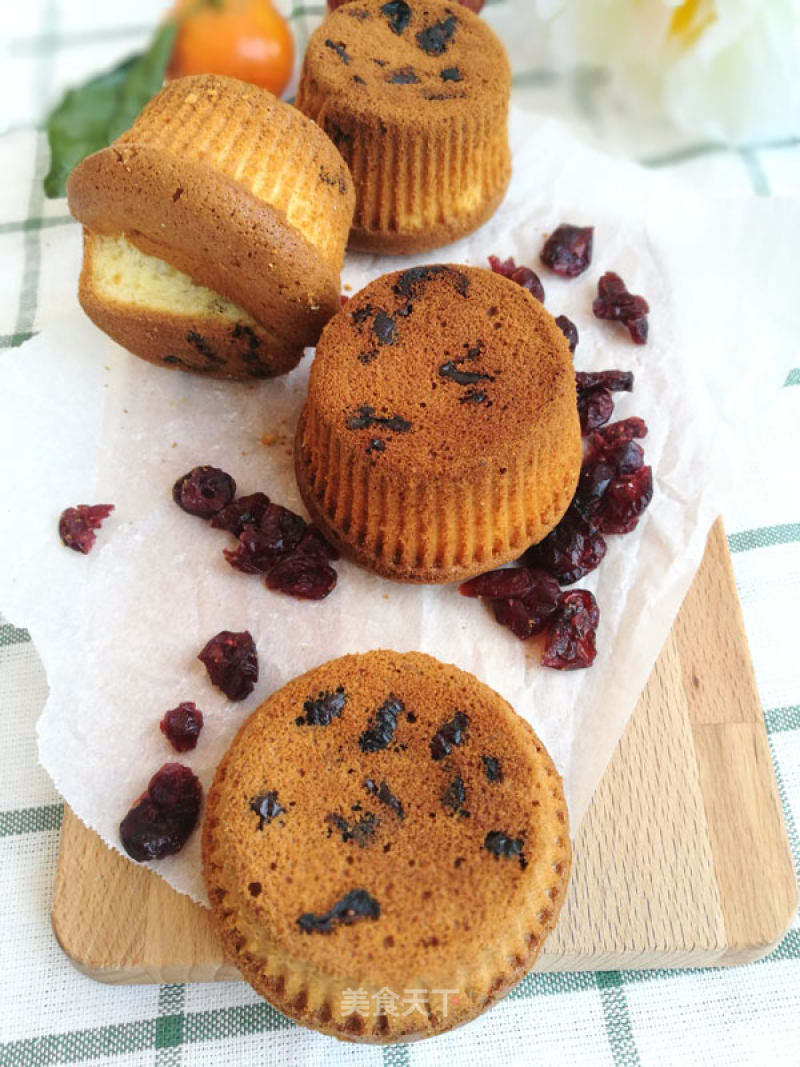 Light Cream Cranberry Cupcakes recipe