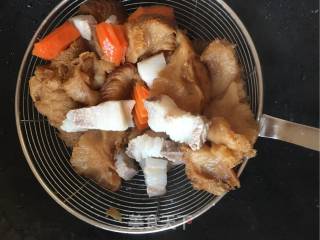 Stewed Pork Belly with Hericium recipe