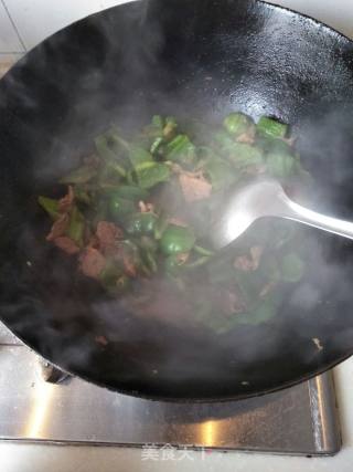 Stir-fried Pork with Vegetables and Peppers recipe