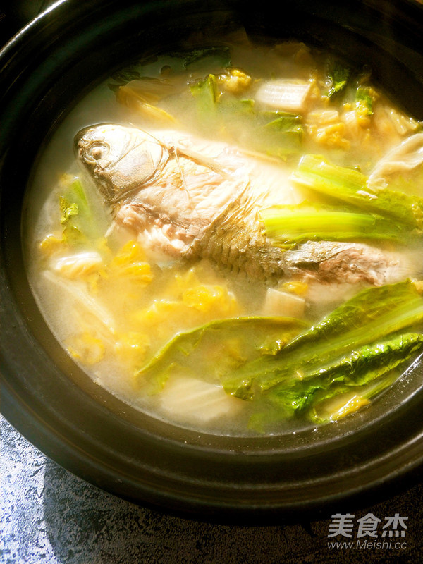 Sauerkraut Crucian Fish Soup recipe