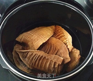 Wild Bamboo Shoots and Duck Legs in Clay Pot recipe