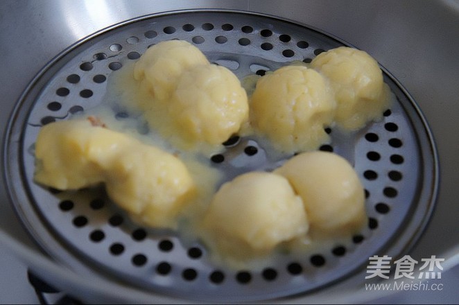 Pan Fried Sticky Bean Buns recipe