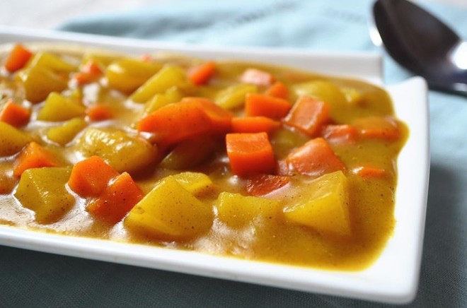 Whole Vegetable Curry Potatoes