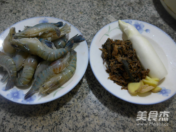 Stir-fried Large Head Shrimp with Plum Dried Vegetables and Rice White recipe