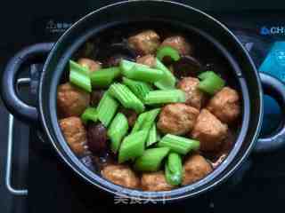 Braised Fish Balls with Mushrooms and Shrimp Rice recipe