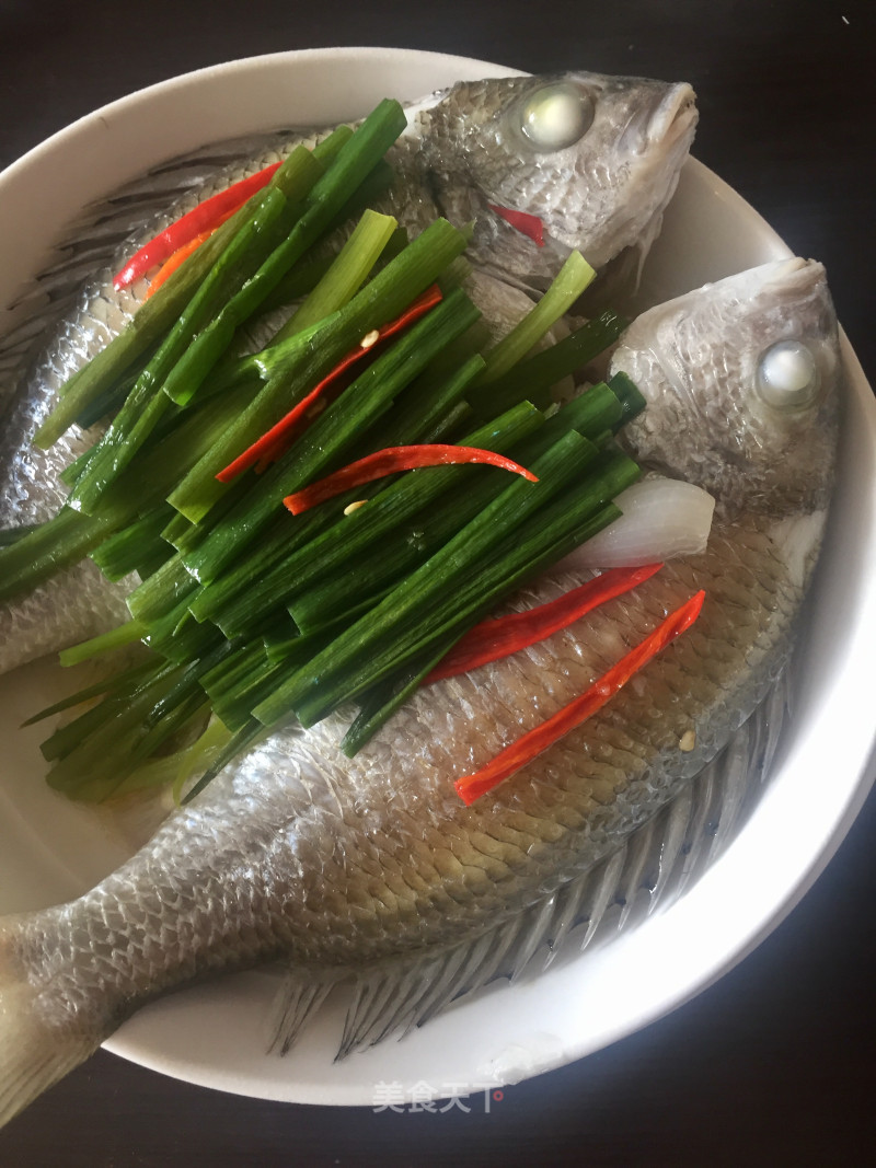 Steamed Yellow Foot Stand recipe