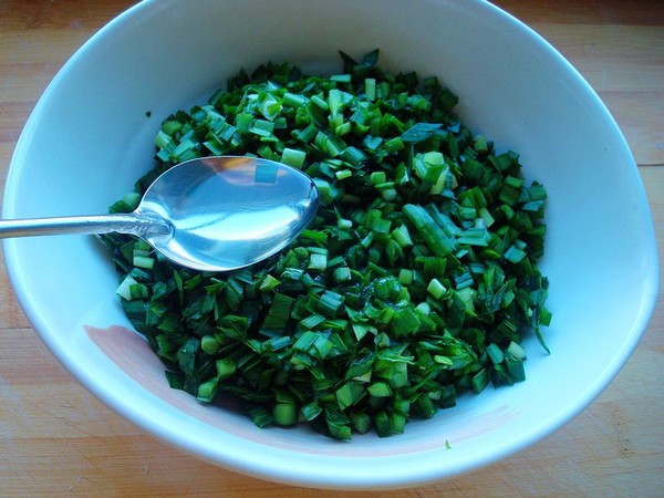 Dry Fried Chives and Fungus Dumplings recipe