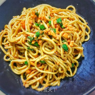 Hot Noodles with Sesame Paste recipe