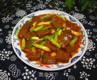 Roasted Duck Blood with Garlic Sprouts recipe