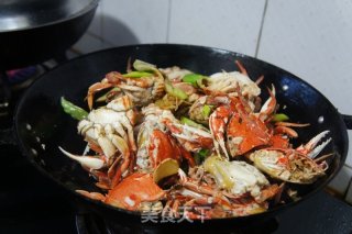 Fried Crab with Green Onion and Ginger recipe