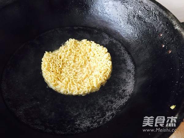 Fried Instant Noodles recipe