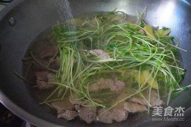 Pork Bean Sprout Soup recipe