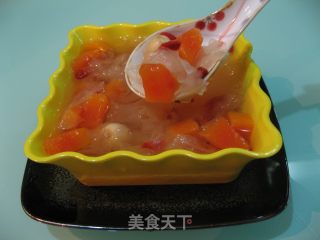 Papaya Tremella and Lotus Seed Soup recipe