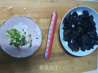 Ham and Fungus Clear Noodle Soup recipe