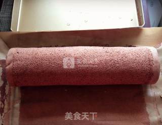 Cocoa Strawberry Chiffon Cake Roll-(28*28 Baking Tray) recipe