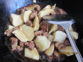 Stewed Potatoes with Meat recipe