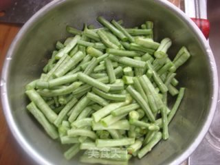 Wrapped Long Beans recipe