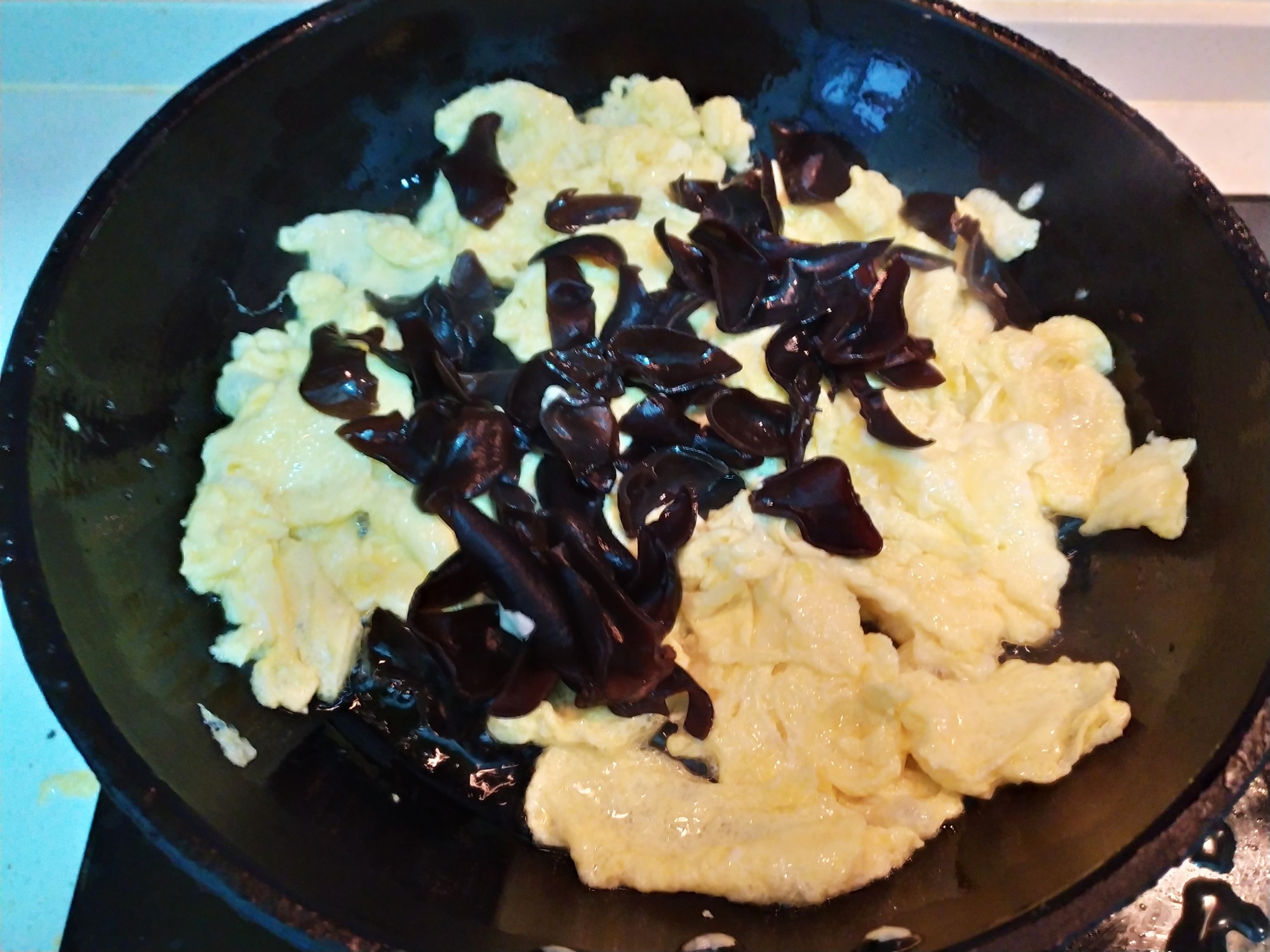 Scallion White Scrambled Eggs Fungus recipe