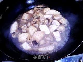 Stewed Chicken with Taro recipe