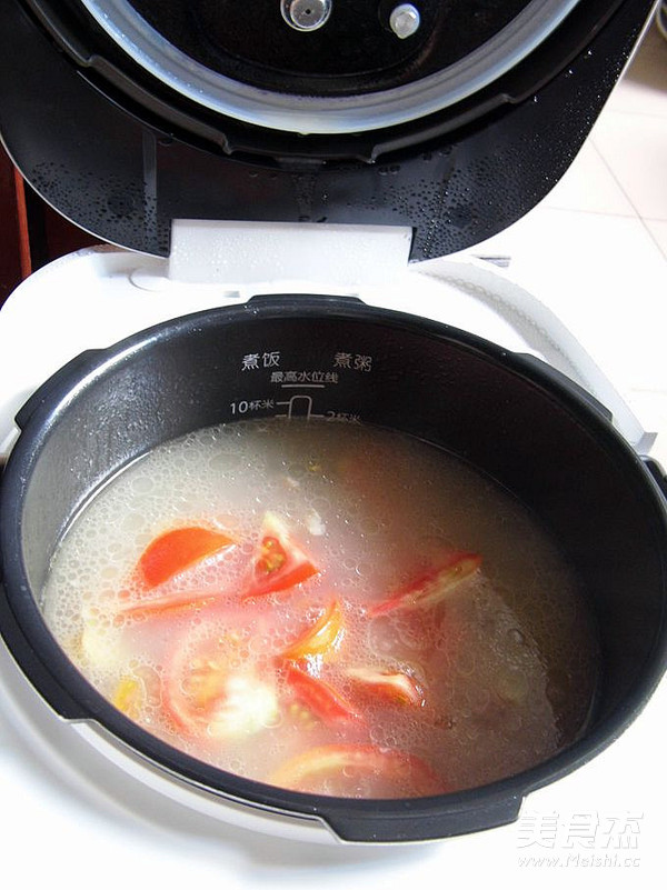 Tomato Pork Ribs Soup recipe