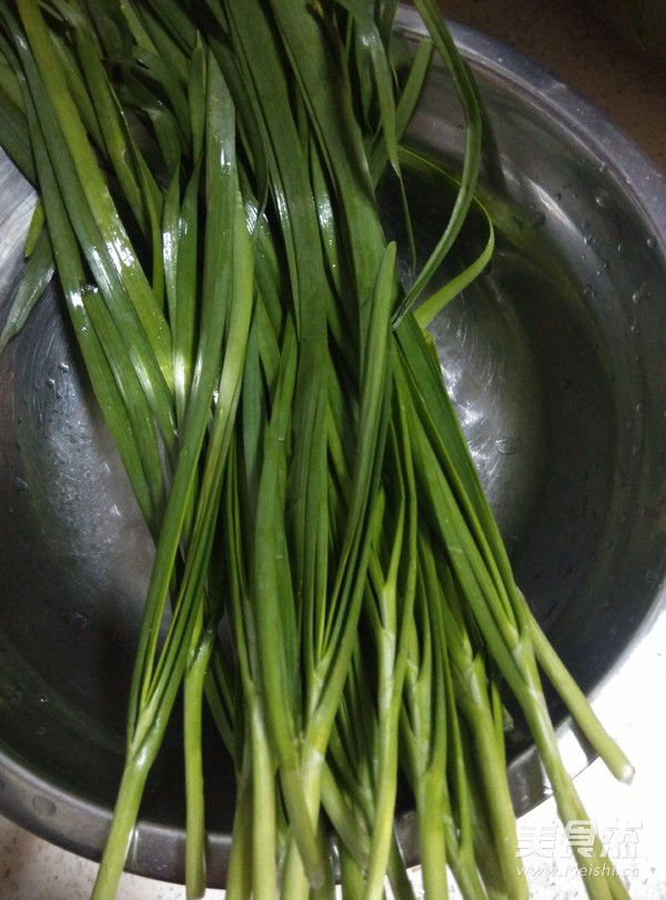 Fried Leek with Prawns recipe