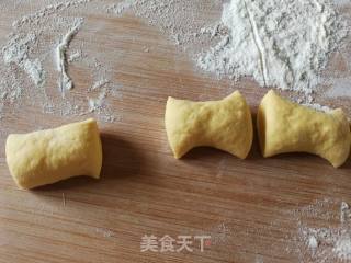 Twenty-eight Steamed Jujube Flowers recipe