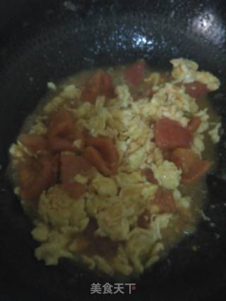 Scrambled Eggs with Tomatoes recipe