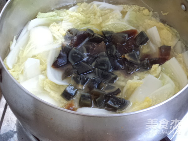 Baby Cabbage Songhua Soup recipe