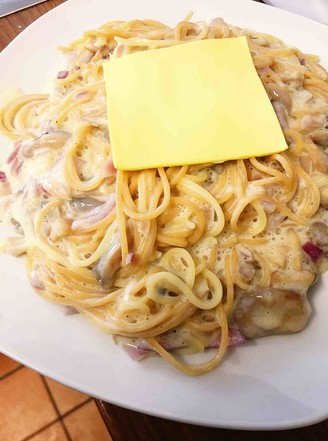 Mushroom Pasta with Cheese White Sauce recipe