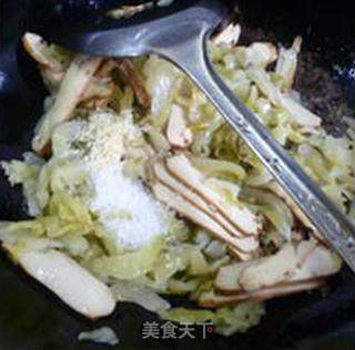 Stir-fried Sauerkraut Stem recipe