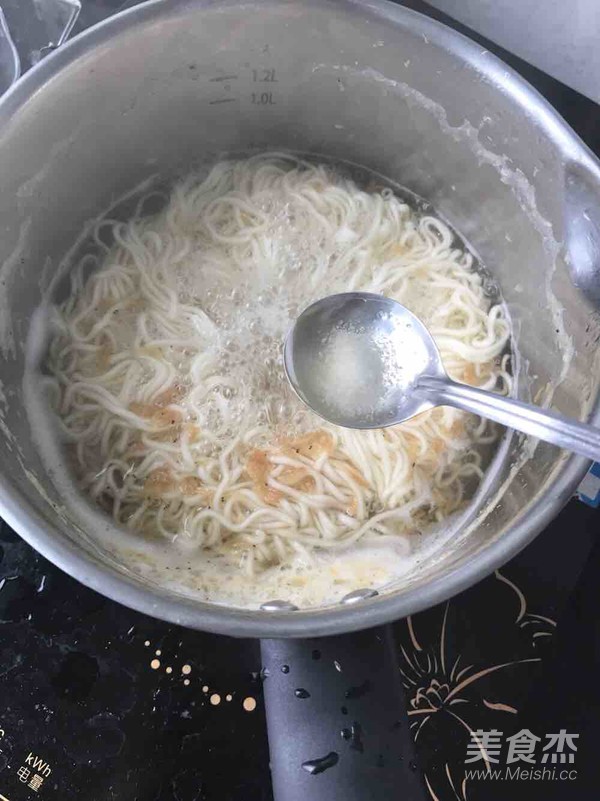 Shrimp Skin Egg Noodles recipe